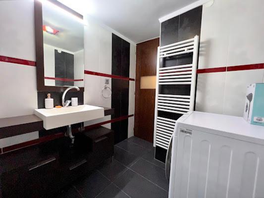 Central Apartment In Quiet Neighborhood Near Sandy Beach Chania  Ngoại thất bức ảnh